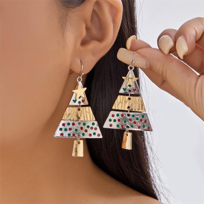 New Design Sweet Pink Christmas Tree Pendant Earrings For Women Luxury Sparkling Zircon Dangle Earring Holiday Party Jewelry