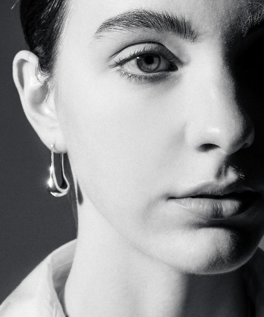 Tacit Dripping Dew Earring