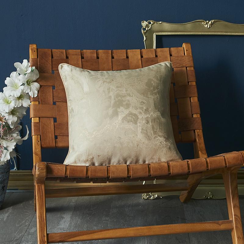 

High-precision Hemming and Piping Light Luxury Pillow Cushions Geometric Jacquard Pillow Cover 45 * 45 (excluding core)