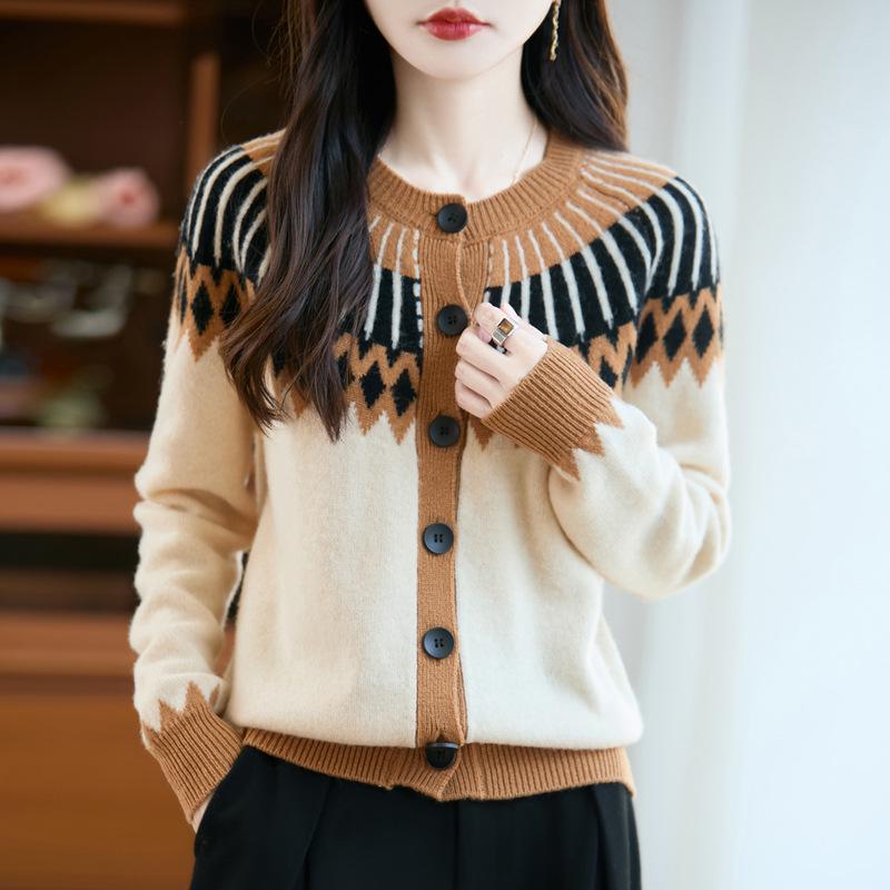 Autumn/Winter Women's Round Neck Ethnic Style Pure Wool Jacquard Cardigan