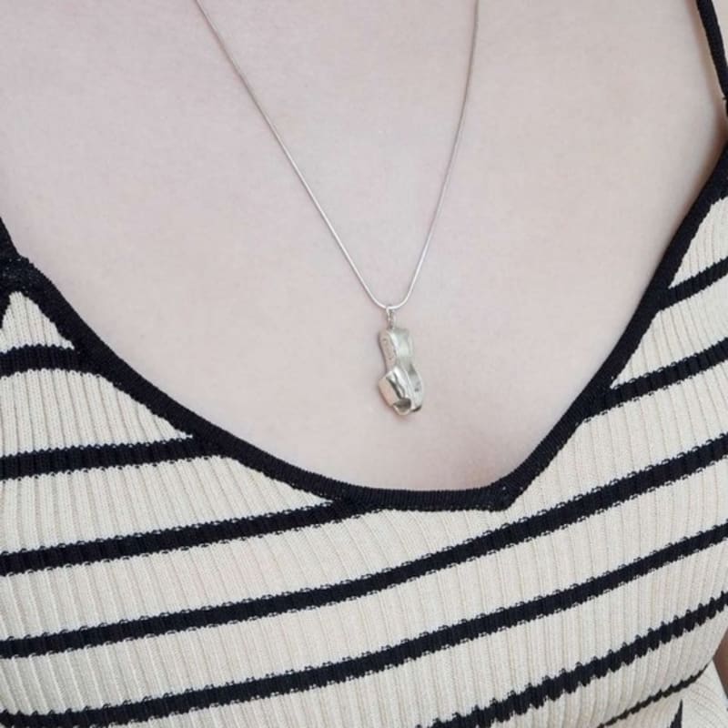 YEONSEUNG Sandal necklace