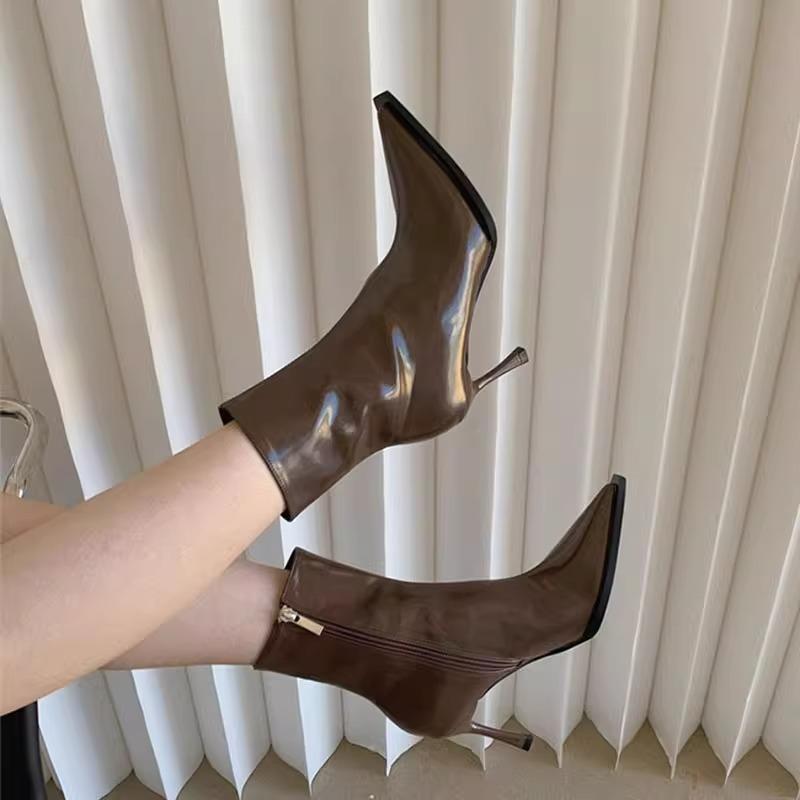 

Patent leather high heels new 2024 autumn and winter velvet boots thin heel pointed short boots women s side zipper versatile thin boots 39 коричневий
