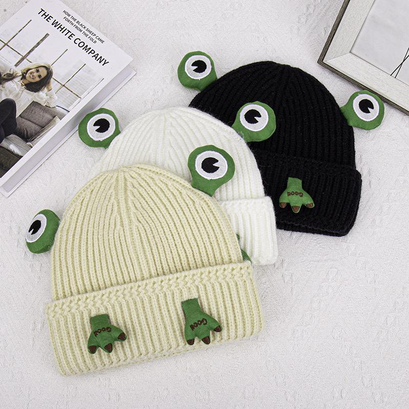 Green frog knitted hat, warm in autumn and winter, new outdoor riding set, ear protection, big eyes, wool hat.