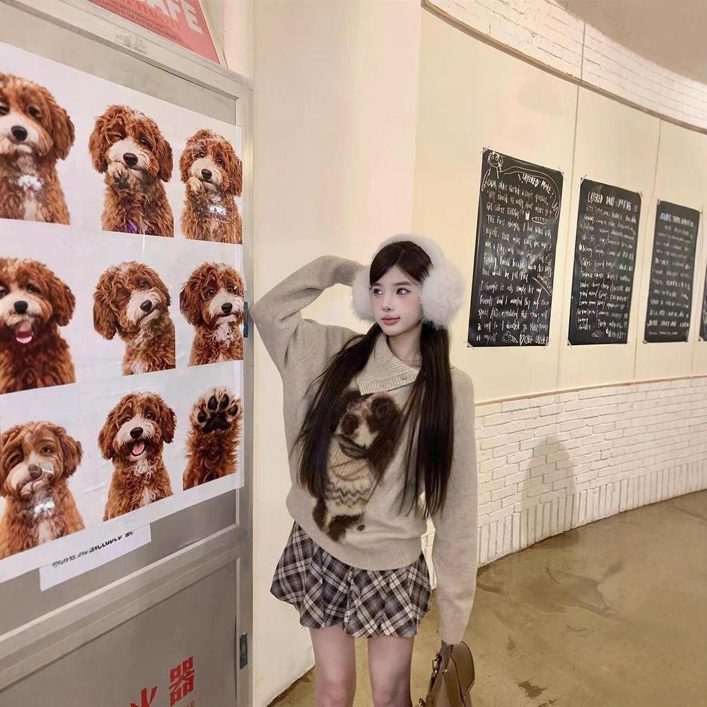 Women's Retro Dachshund Knit Sweater - Cute, Stylish, and Unique.