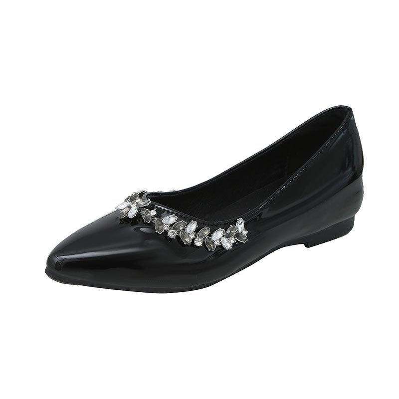 French Stunning Beauty Not Tired Feet Single Shoes Women's 2025 Super Fire New Temperament Pointed Flat Bottom Laden Shoes Black Light Mouth Shoes