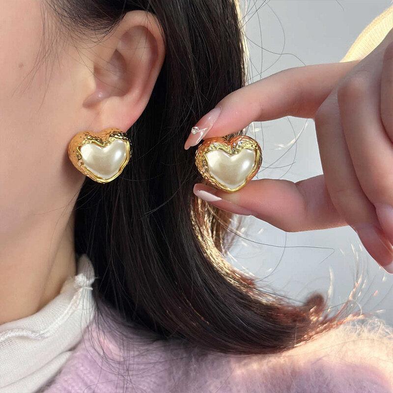 

Плиссированные серьги с жемчугом и сердцем, модные винтажные женские серьги с сладким цветком и жемчугом, простые темпераментные девушки, геометрические украшения для вечеринок, подарки на день Святого Валентина