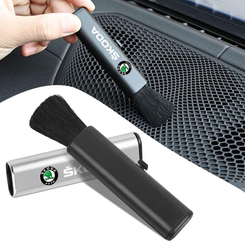 Car Air Conditioner Outlet Clean Brush Dust Remover Accessories For Skoda Octavia MK2 MK3 2 3 A7 Fabia Karoq Kodiaq Superb Rapid Kamiq