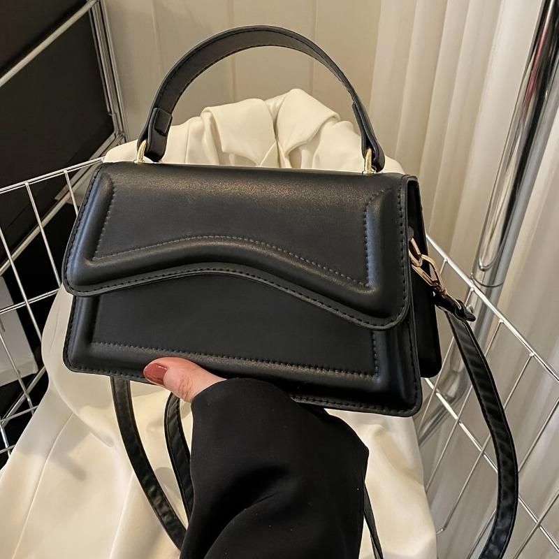 Mini-Crossbody-Tasche im Vintage-Stil für Damen - Schwarz, Magnetverschluss, Verstellbarer Riemen, Perfekt für Weihnachts- & Erntedankfeste