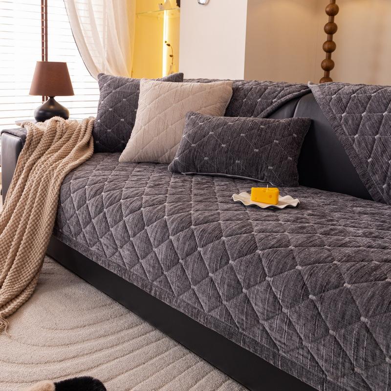 Velvet Sofa Cover Universal Plaid Plush Non-Slip Thickened Living Room Sofa Cover Warm Flannel Sofa Cushion Armrest Back Towel