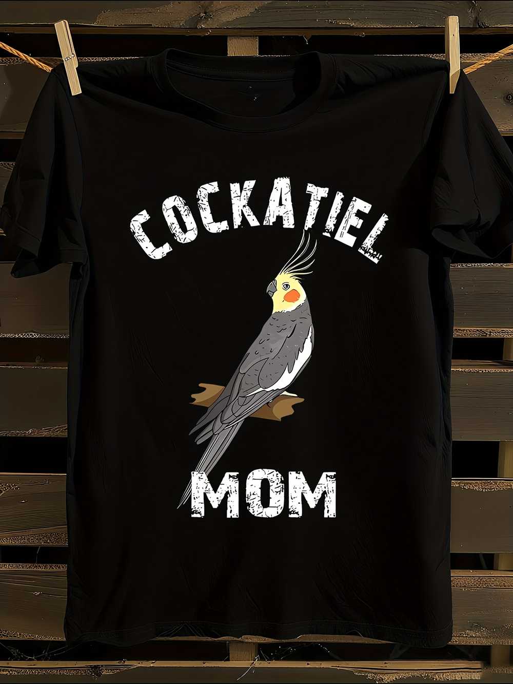 Cockatiel Mom & Parrot Owner Gift T-Shirt S