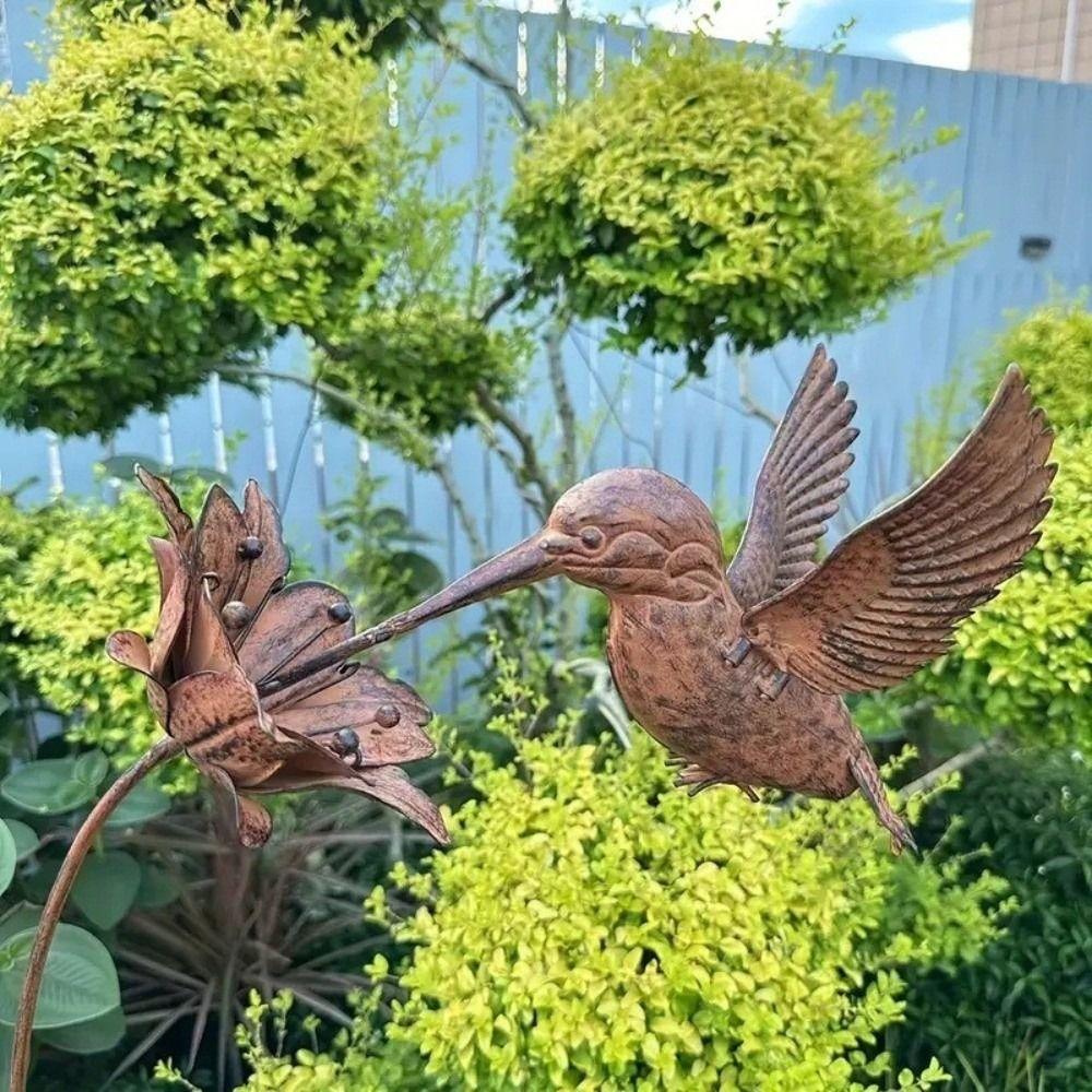 Rusty Metal Texture Hummingbird Garden Stake Weather Resistant Iron Easy Installation Wrought Iron Bird Statue