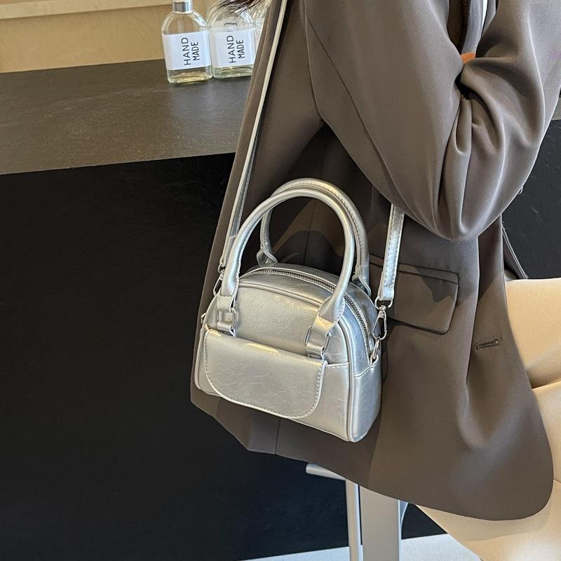 Retro Fashion Bag Women's New Texture Spring and Summer Portable Small Square Bag Shoulder Messenger Bag