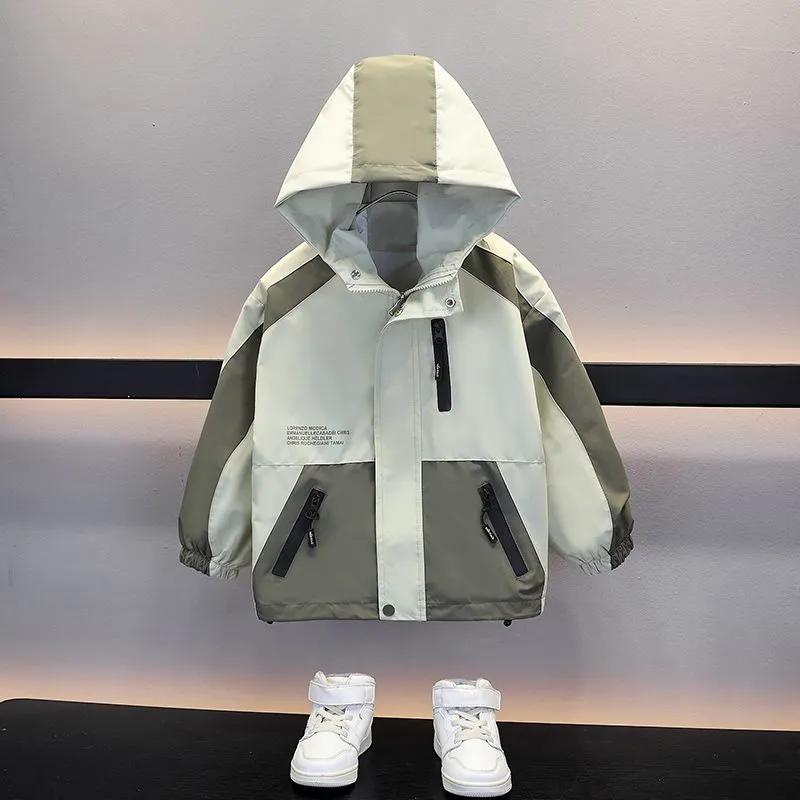 Boys Wear A Storm Jacket Outside Loose Trench Coat Children's Coat Spring and Autumn