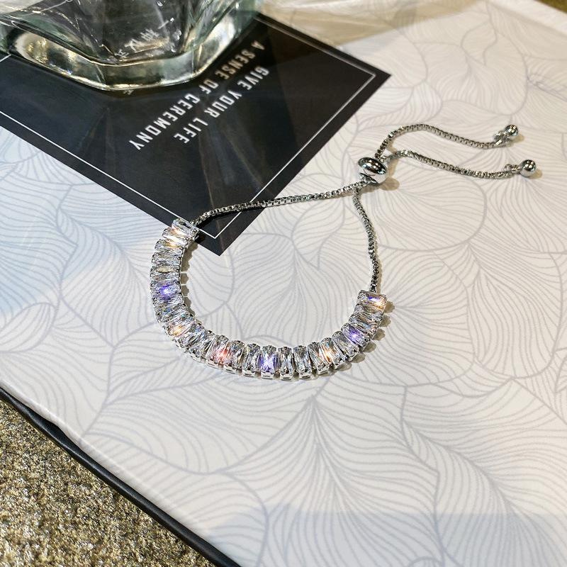 Nuovo Bracciale da Donna Regolabile Placcato Oro Lucido Completamente Intarsiato di Strass Forma a Goccia Moda Bracciale in Zircone Gioiello Regalo