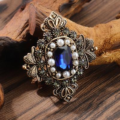 Saphirbrosche im europäischen Stil des Hofes, Retro-Perlen-Edelsteinverzierung, Anzug-Accessoires, leichte, luxuriöse, temperamentvolle Anstecknadel