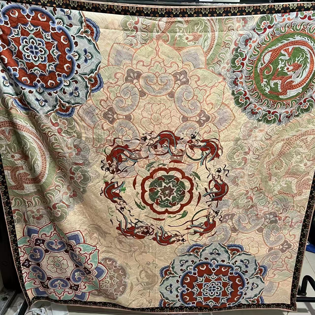 

Xiangyun Square Scarf 140 * 140 Chinese Style Retro And Elegant Double-Sided Heterochrome Printed Dill Scarf Shawl 140*140