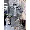 Chic Set Estivo in Denim con Strass: Giacca Retro a Maniche Corte + Pantaloncini a Vita Alta da Donna