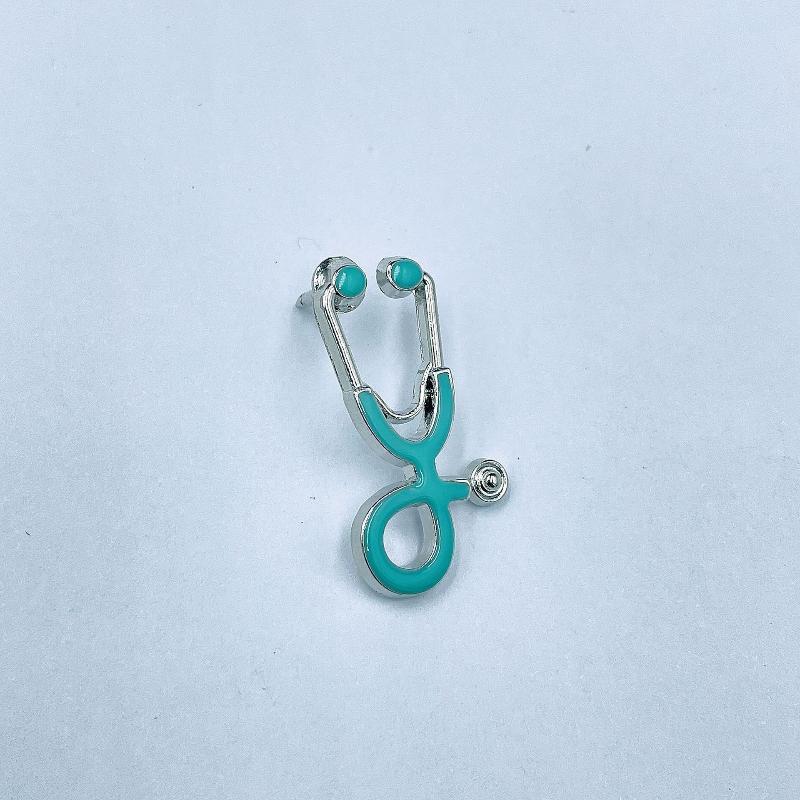 Stethoscope Enamel Lapel Pin Vibrant Multicolor Design Durable Badge for Medical Students Hospital Staff Daily Wear