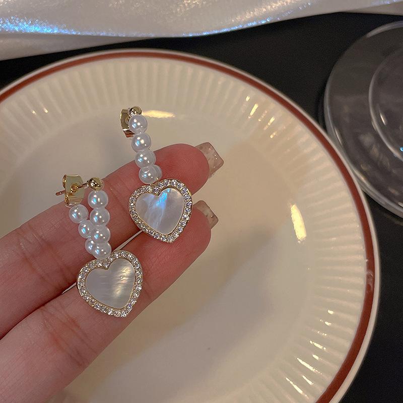 Silver Needle Luxury Zircon Flower & Butterfly Pearl Earrings - High-End French Retro Autumn/Winter Style