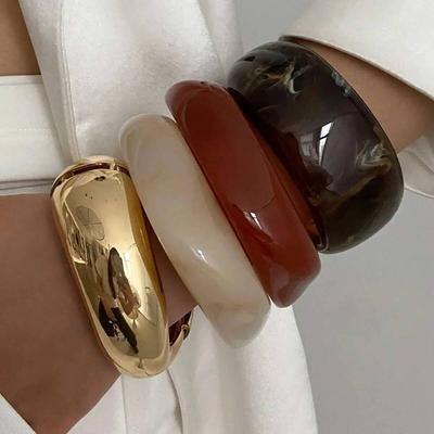Ingemark 4 Styles Exaggerated Chunky Resin Acrylic Bangles for Women New Trend Vintage Irregular Wide Arm Bracelet Party Jewelry