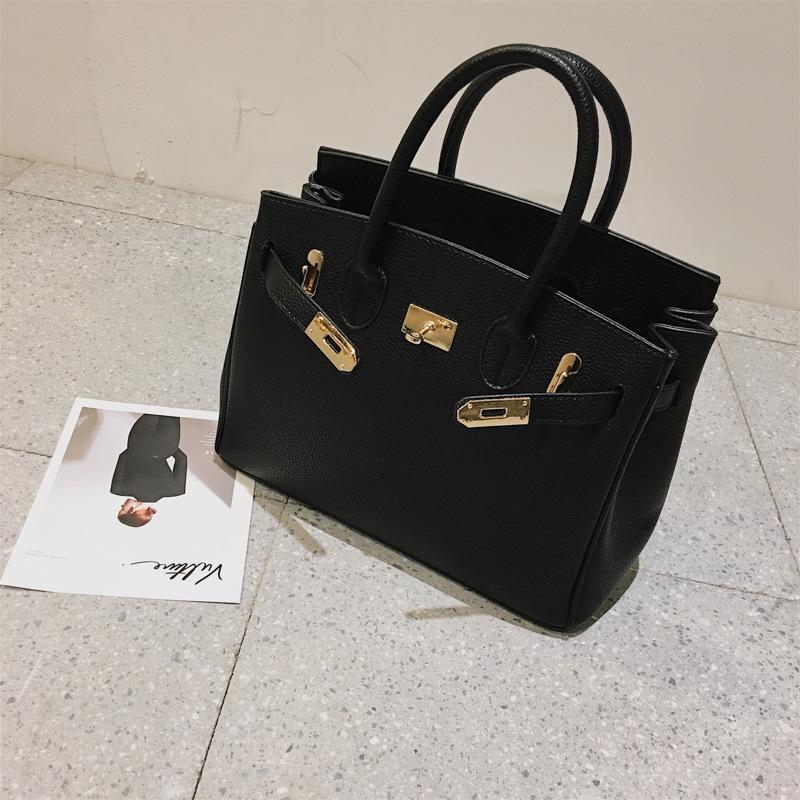 Red bag women`s portable bridal bag