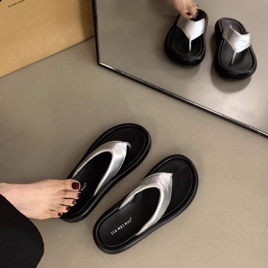 Flip-Flops mit dicker Sohle Damenschuhe tragen 2025 neue Sommer Sandalen mit weicher Sohle Strand-Sandalen