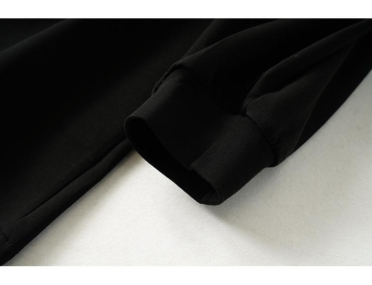 Dámské trendy černé tričko s dlouhým rukávem s výšivkou, zima 2024, nový čínský styl, nadměrná velikost