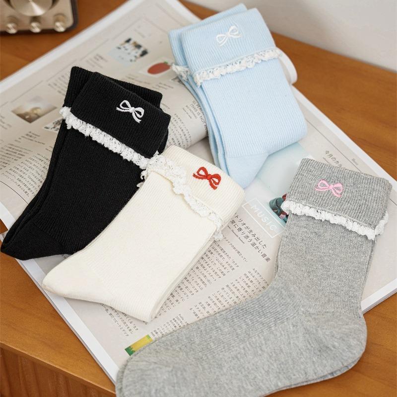 Ladies Spring and Autumn New Lace Wooden Ear Border Bow Embroidery Tube Socks