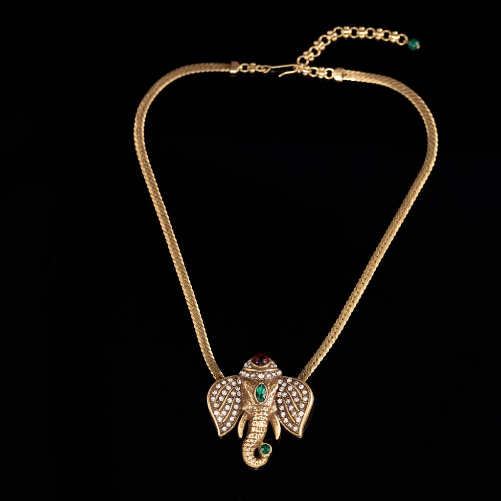 Direktlieferung Mittelalterlicher Vintage Schmuck Nischen Design Französische Retro Schlüsselbein Kette Halskette Halskette Neu