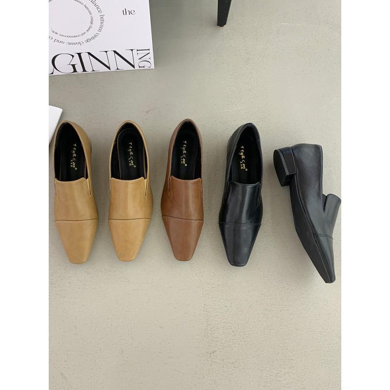 2025 neue minimalistische Loafer mit kalter Windtextur, dicker niedriger Absatz, eckige Spitze, tiefer Ausschnitt, Einzelne Schuhe zum Hineinschlüpfen, kleine Lederschuhe für Damen