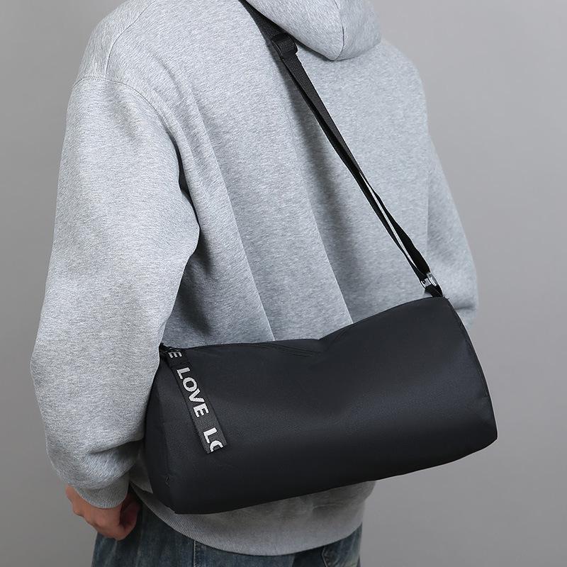 Geantă Crossbody Multifuncțională la Modă pentru Femei: Perfect pentru Călătorii, Afaceri, Sală de Gimnastică, Yoga și Sporturi.