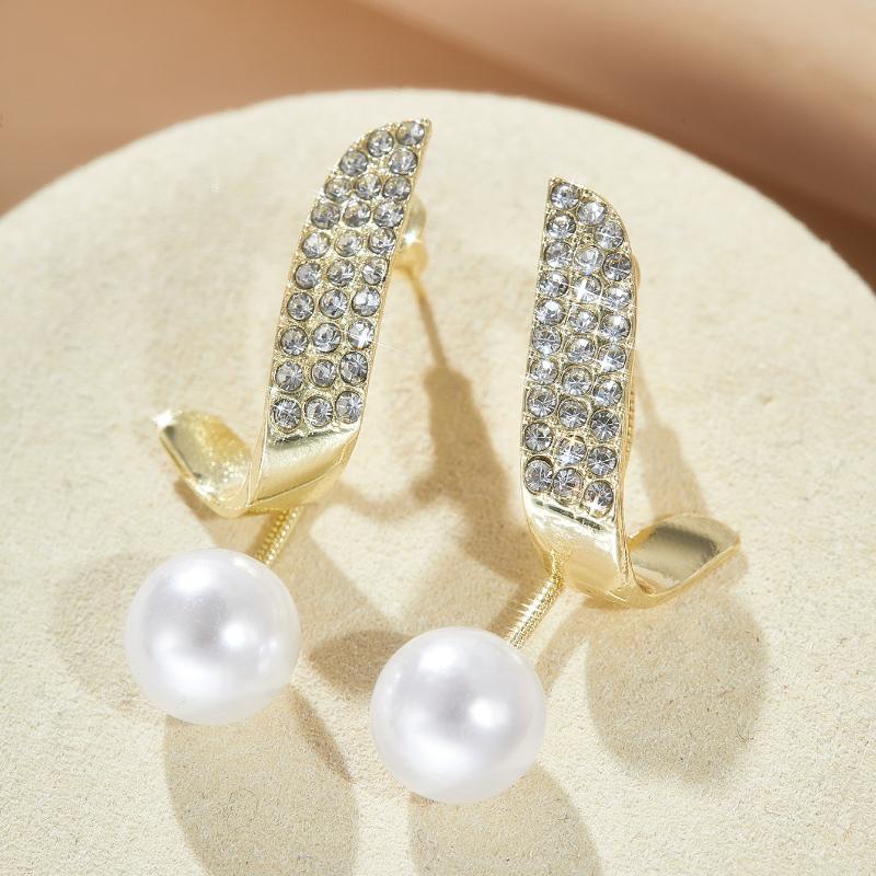 Vintage Light Luxury Elegant Imitation Pearl Tassel Earrings for Women  Niche Outdoor Travel Carnival Party Holiday Gift