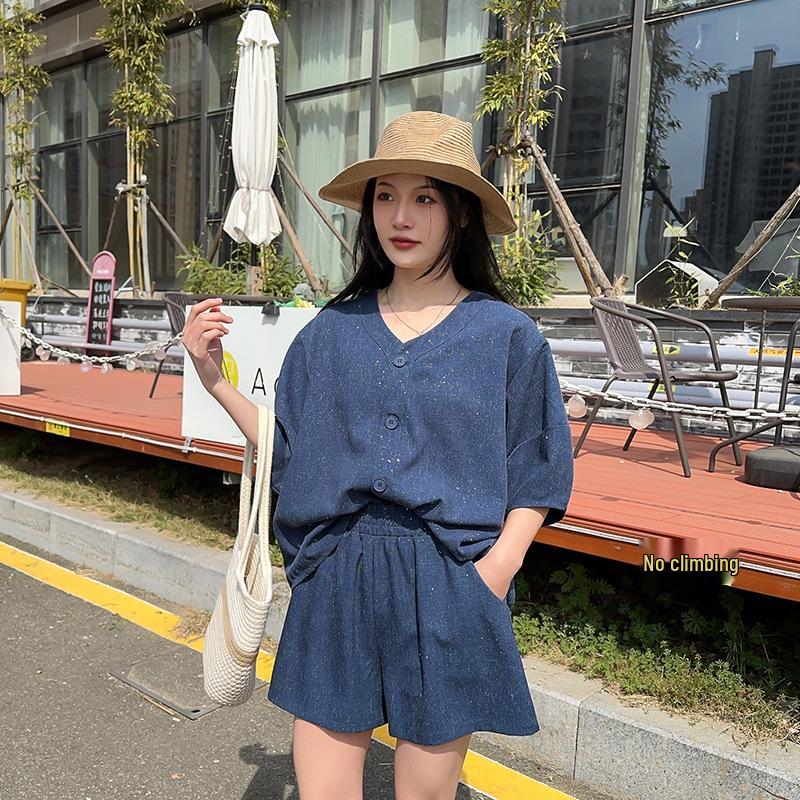 

2025 Women s Trendy Casual Summer Two-Piece Set: Short-Sleeved Top & Slimming Shorts XL up to 80 kg