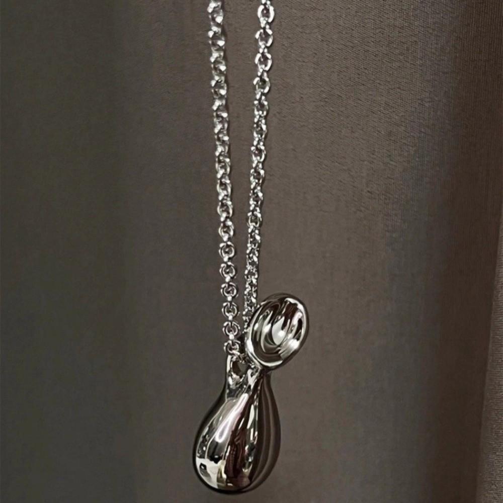 Retro Water Bottle Pendant Necklace Temperament Fashion Jewelry Casual Long Sweater Chain Gifts