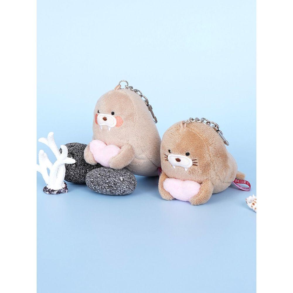

plusyplusy walrus keychain beige brown brown