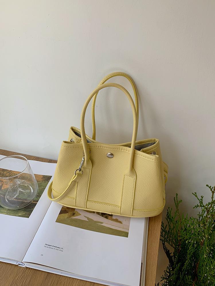 Korean Portable Bucket Bag Women's Spring 2025 New Trendy Fashion Small Tote Bag Super Popular Shoulder Messenger Bag
