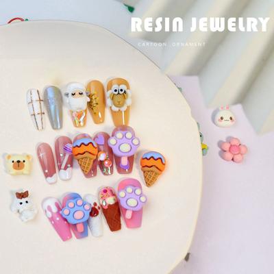 Nail art – Strass e decorazioni per unghie
