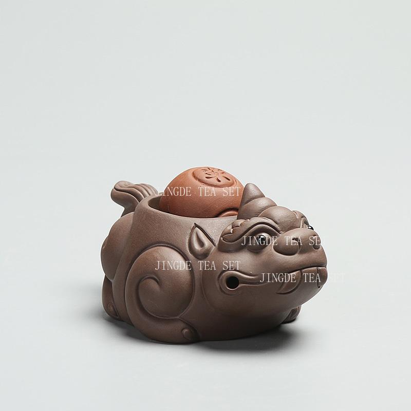 Pixiu Water Spray Tea Pet Home Chinese Desktop Decoration Ornaments Purple Clay Tea Play Tea Ceremony Accessories Teaset