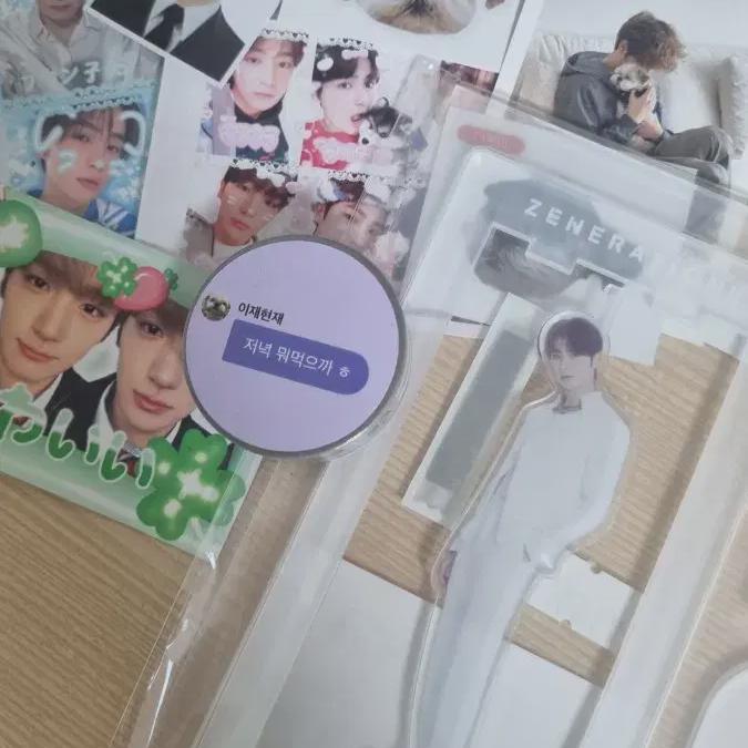 

Theboyz Хёнджэ Продажа акрилового стенда