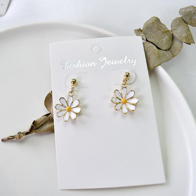 Koreanische Schlichte Muschel Kamelienrose Blume Ohrclips Ohrringe Kein Piercing Retro Kleine Gänseblümchenblume Clip-On Ohrringe Kein Gepierctes Ohr