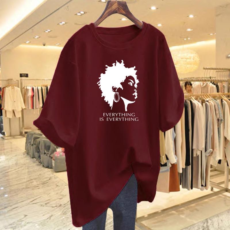 

Женская летняя белая хлопковая футболка свободного кроя с принтом и рукавами до локтя Triple Extra Large