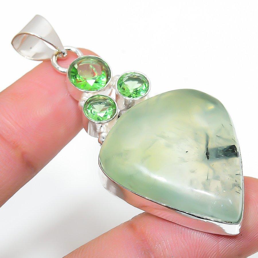 

Prehnite, Tsavorite Gemstone Handmade Ethnic Jewelry Pendant 2.36 SR-6349