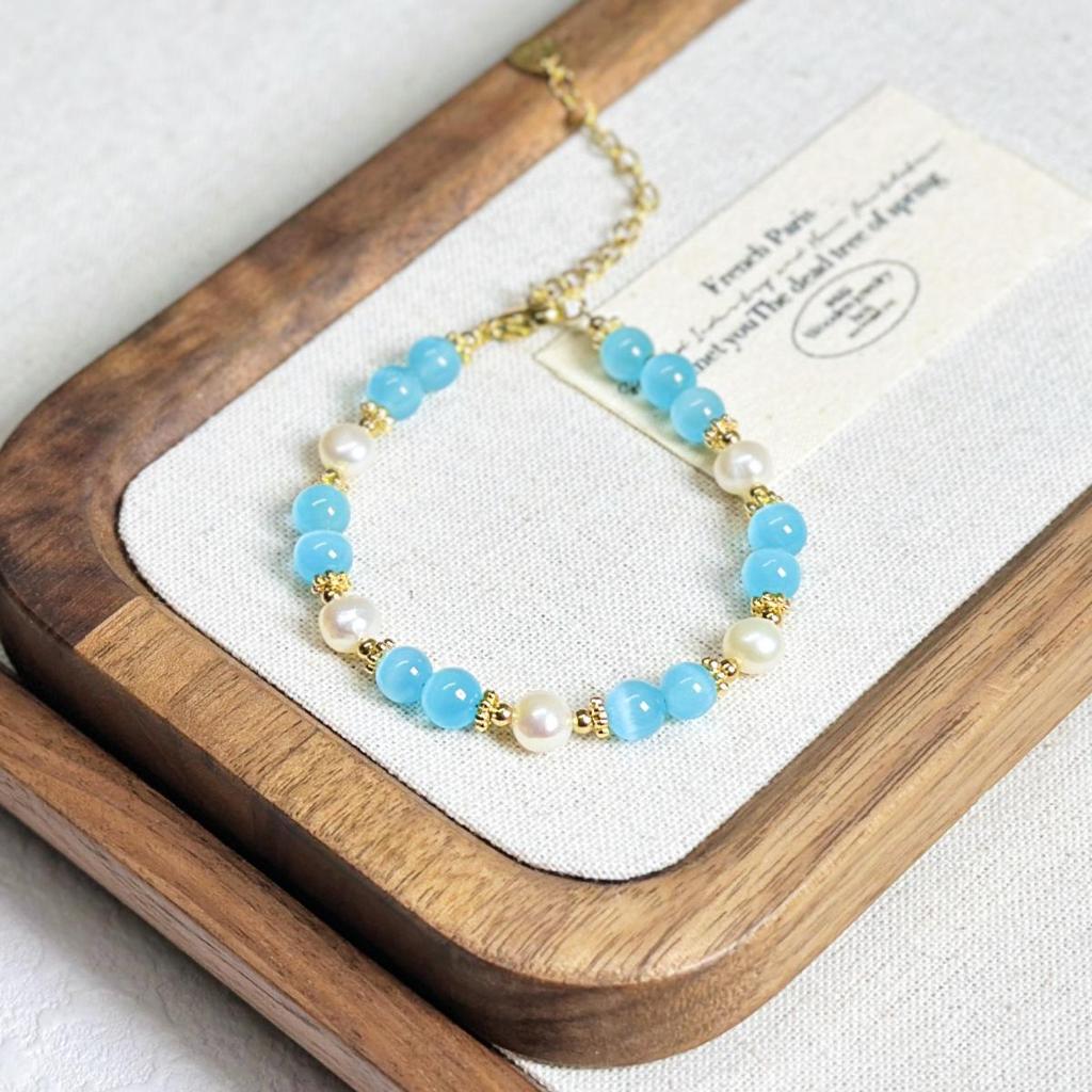Fairy Cat's Eye Freshwater Pearl Women's Bracelet: Niche Design, Exquisite Gift for Students & Best Friends.