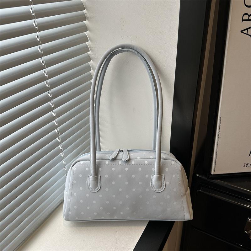 Korean Style Women's Polka Dot Bowling Bag: Large Capacity Pillow Bag for Trendy Daily Commutes