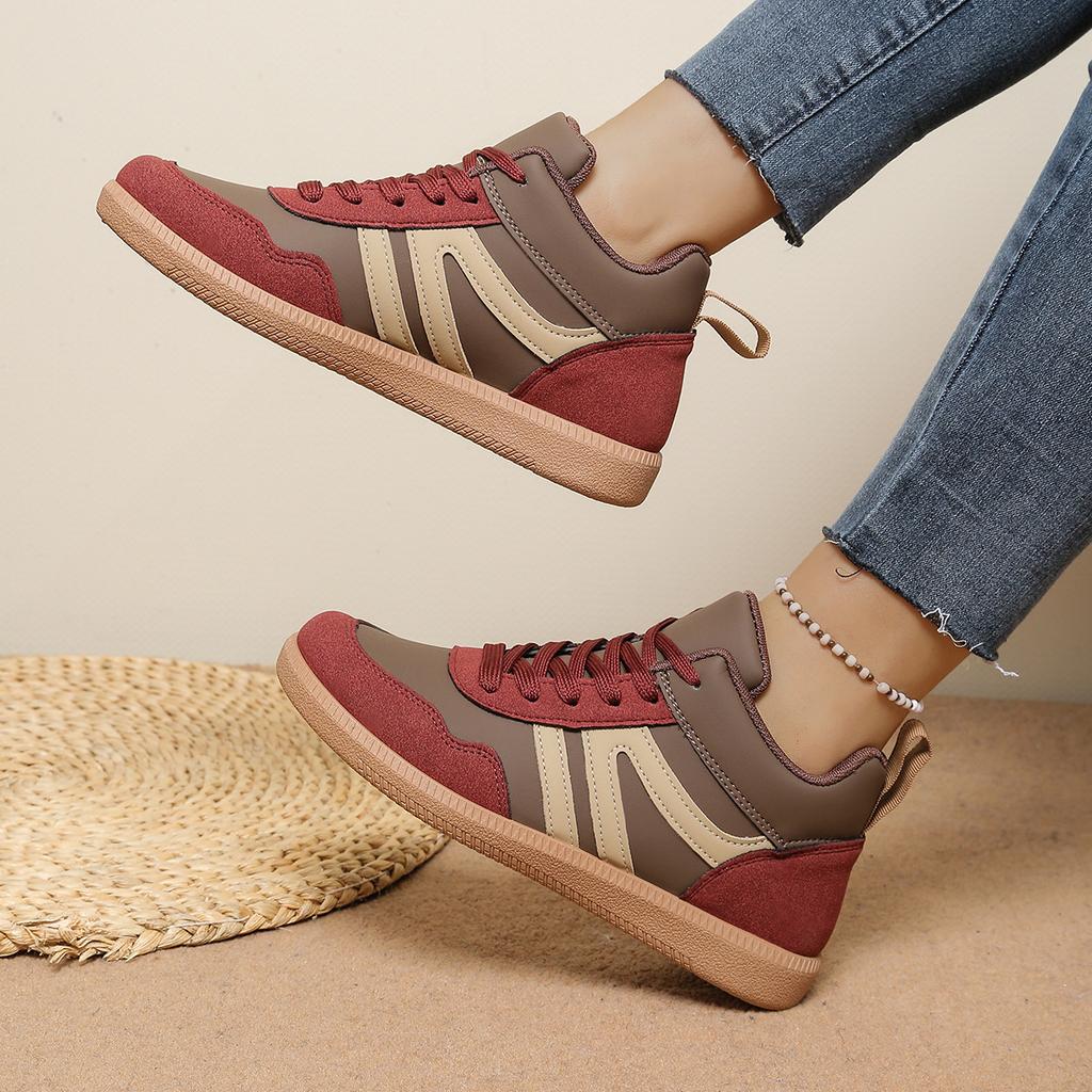 Large Size Soft Sole German Training Shoes Women's Sports Shoes European and American Retro Design Style Lace-up Light Casual Women's Shoes