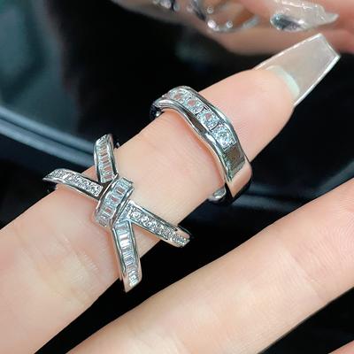 Ensemble de Bagues à Ouverture Croisée Design de Niche Rangée de Diamants Zirconium Lumière Luxe Haute Sensibilité Mode Anneau Style Vent Froid