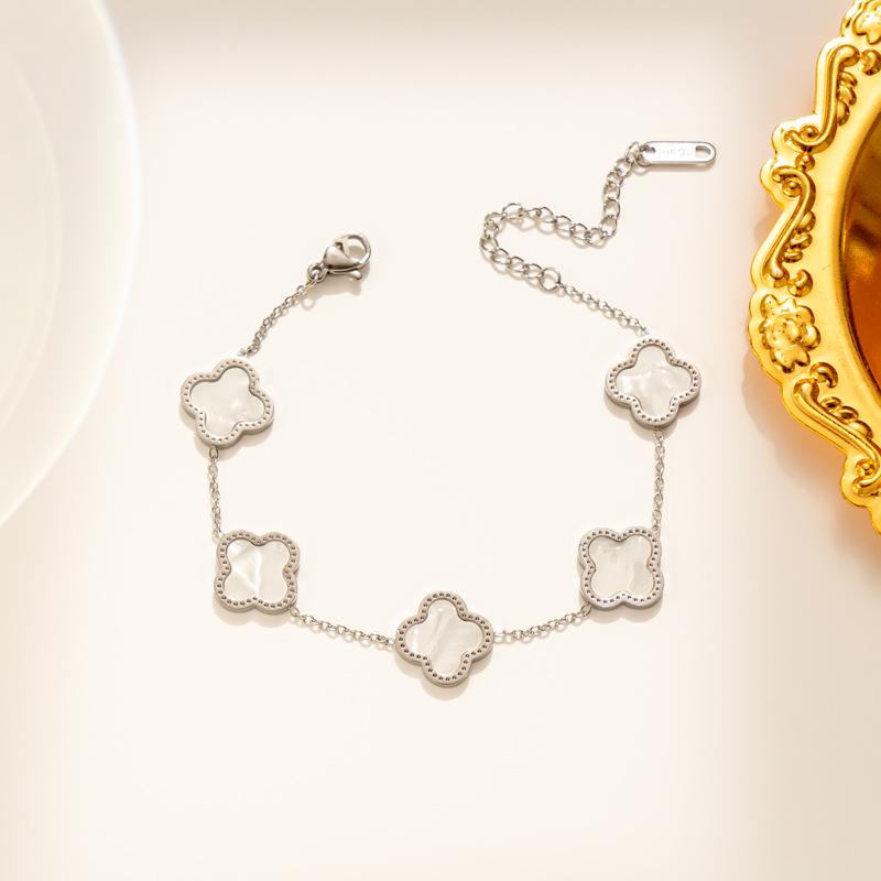 

Браслет из титановой стали Счастливый четырехлистный клевер , в корейском стиле, розовое золото 18 карат, не тускнеющая бижутерия