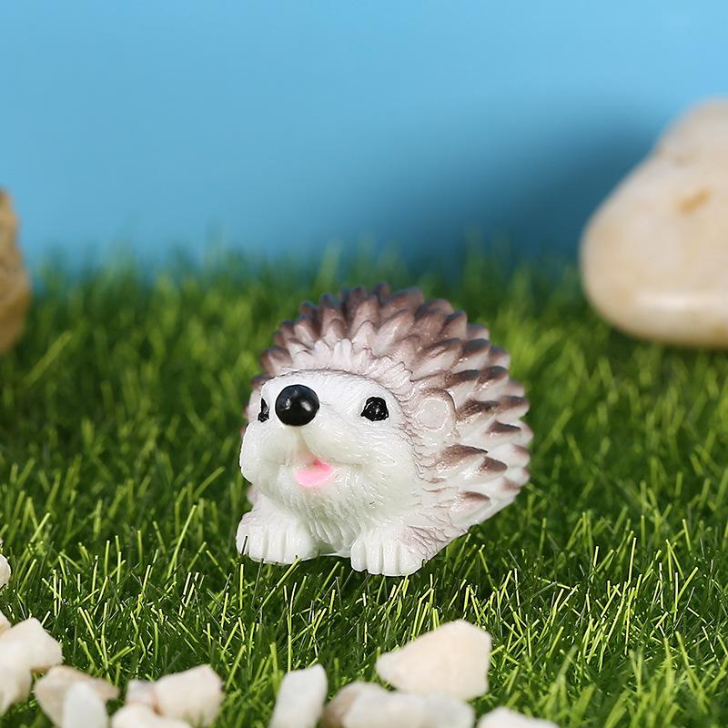 3pcs Cute Resin Hedgehogs Miniatures, Fairy Garden Home Desk Ornament Accessories, Moss Micro Landscape DIY Craft Decoration