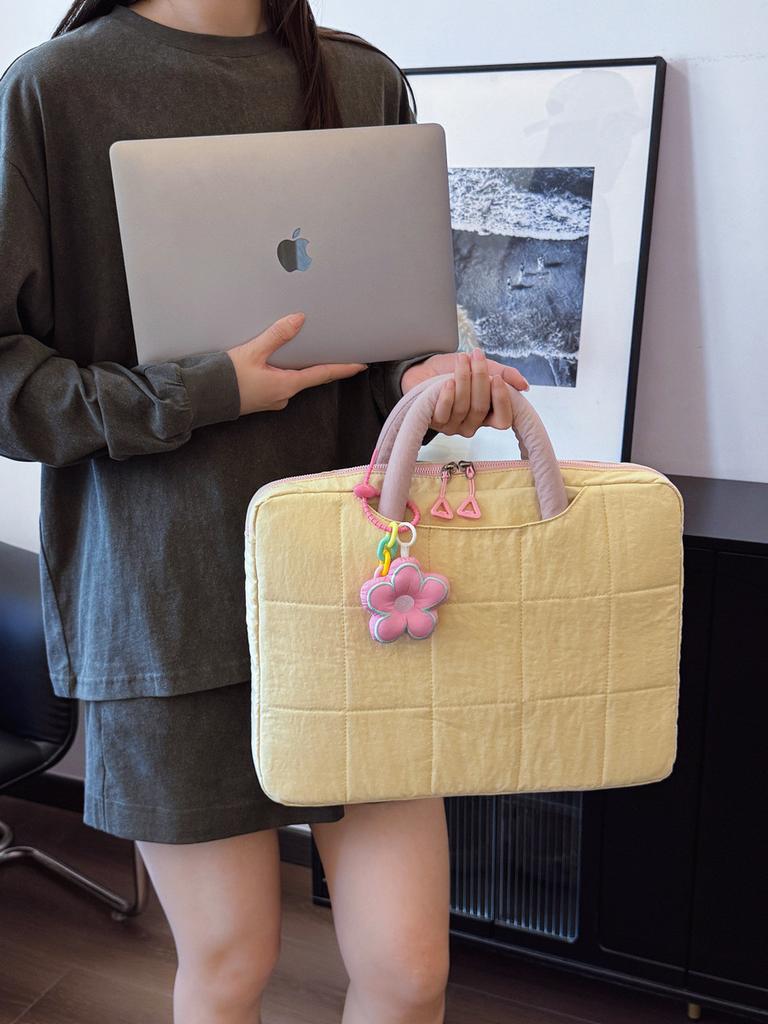 Minimalist Style Casual Tote Bag With Polyester Material For Office And Daily Use