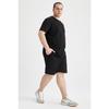 Kurz geschnittene Slim-Fit-Shorts
